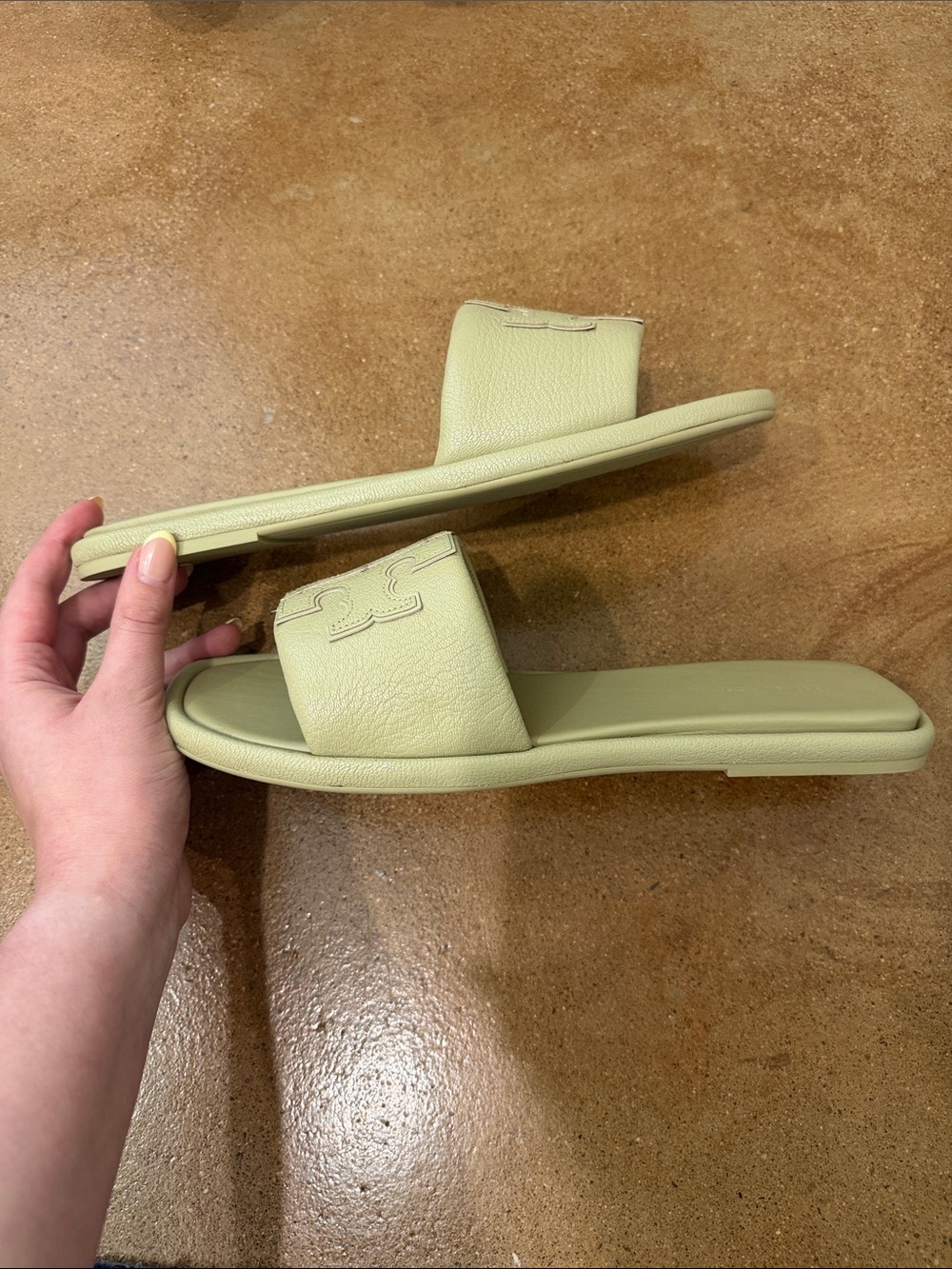 Tory is Burch Double T Sport Slide in Olive Sprig Size 10.5 - Picture 6 of 7